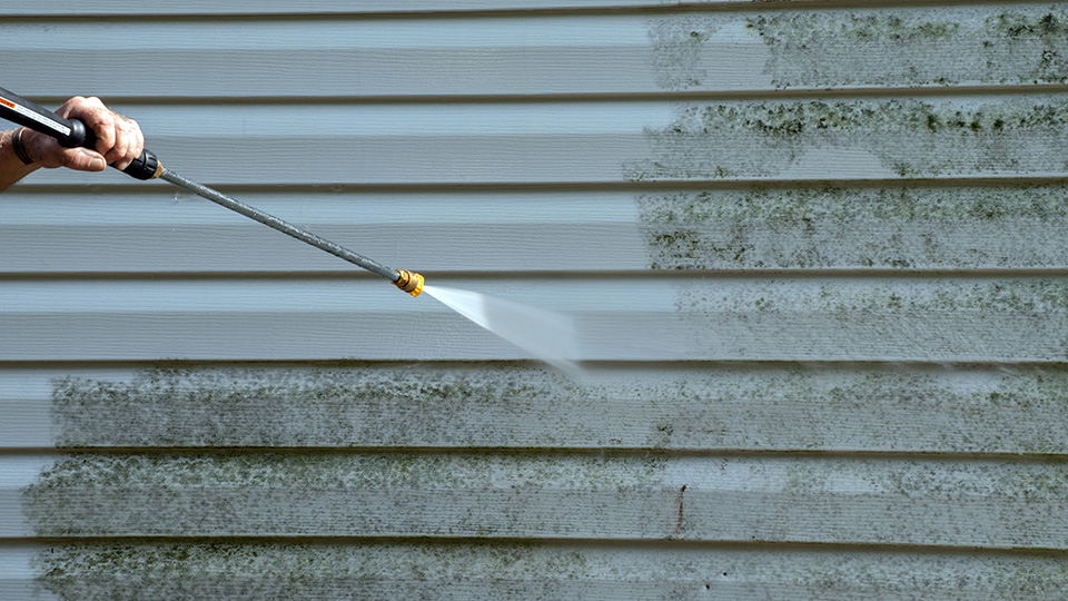 Pressure washing service