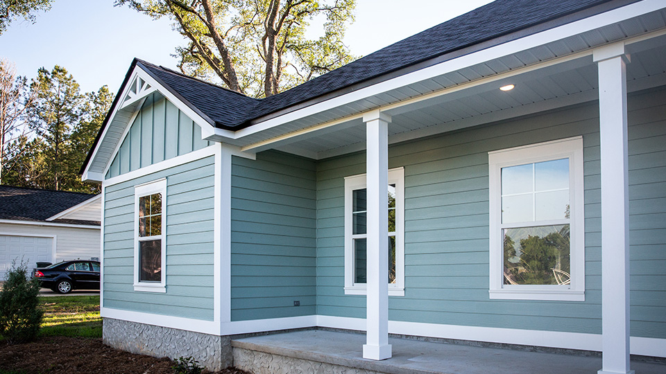Siding repair service